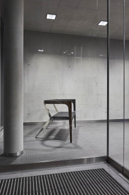 Sono P/Y bench ©Oliver Sold 