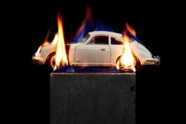 Porsche 356 on fire ©Oliver Sold 