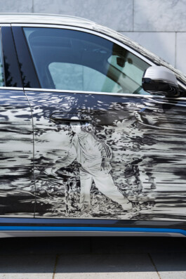 BMW x STÄDEL Museum BMW iX1 